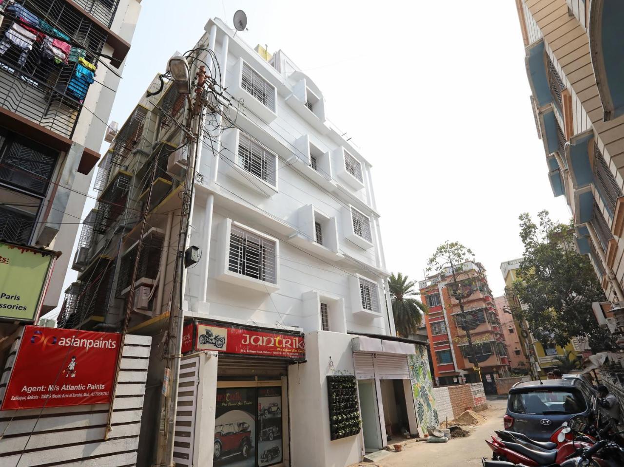 Hotel Oyo 15637 Transit Express Kalkutta Exterior foto